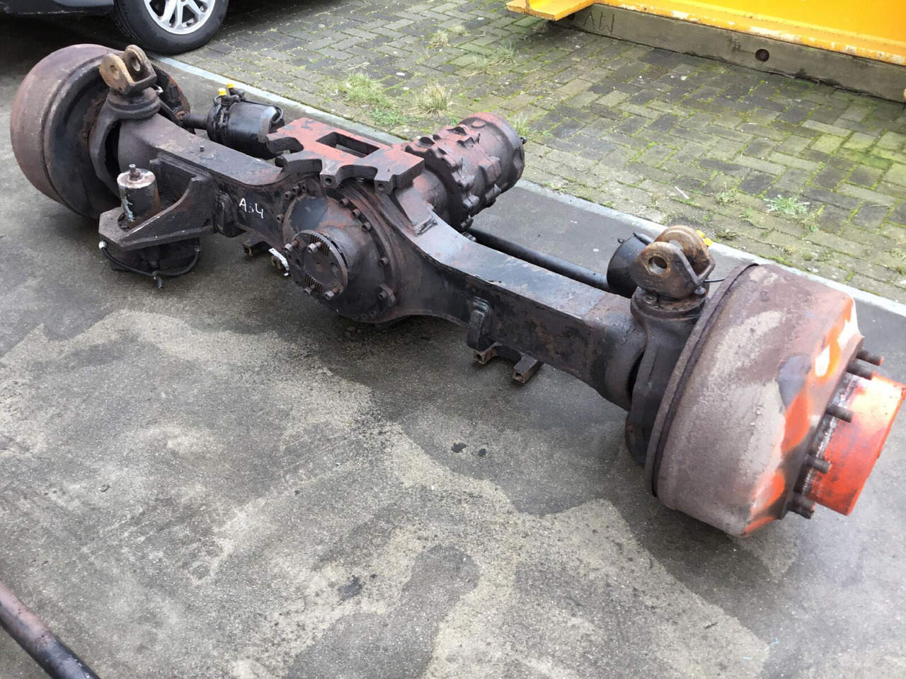 Terex AC 100 axle 4 - Telg ja varuosad - Autokraana: pilt 2 Terex AC 100 axle 4 - Telg ja varuosad - Autokraana: pilt 2