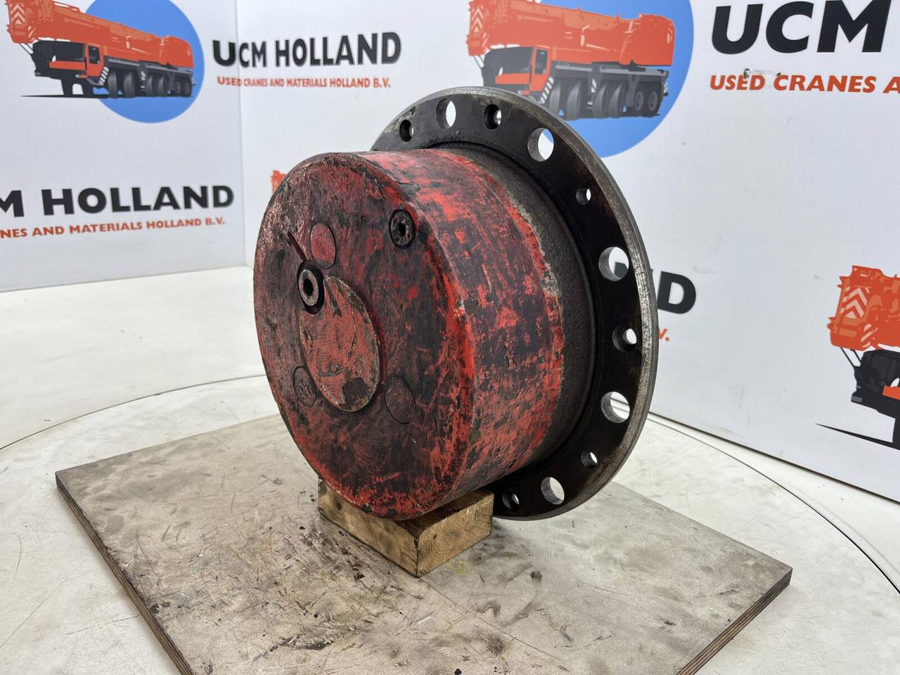 Terex AC 155 planetary gear 17-24-67-32-3pl-H135-46 - Veomootor - Kraana: pilt 2 Terex AC 155 planetary gear 17-24-67-32-3pl-H135-46 - Veomootor - Kraana: pilt 2