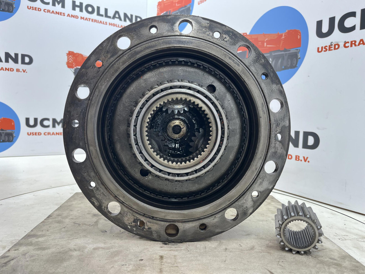 Terex AC 155 planetary gear 17-24-67-32-3pl-H135-46 - Veomootor - Autokraana: pilt 4 Terex AC 155 planetary gear 17-24-67-32-3pl-H135-46 - Veomootor - Autokraana: pilt 4