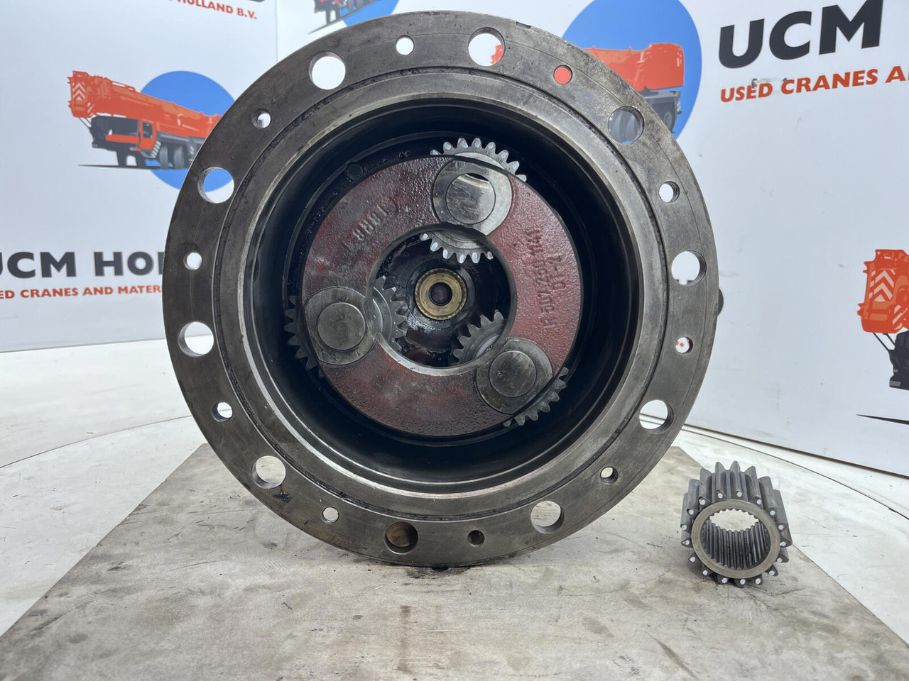 Terex AC 155 planetary gear 17-24-67-32-3pl-H135-46 - Veomootor - Kraana: pilt 4 Terex AC 155 planetary gear 17-24-67-32-3pl-H135-46 - Veomootor - Kraana: pilt 4