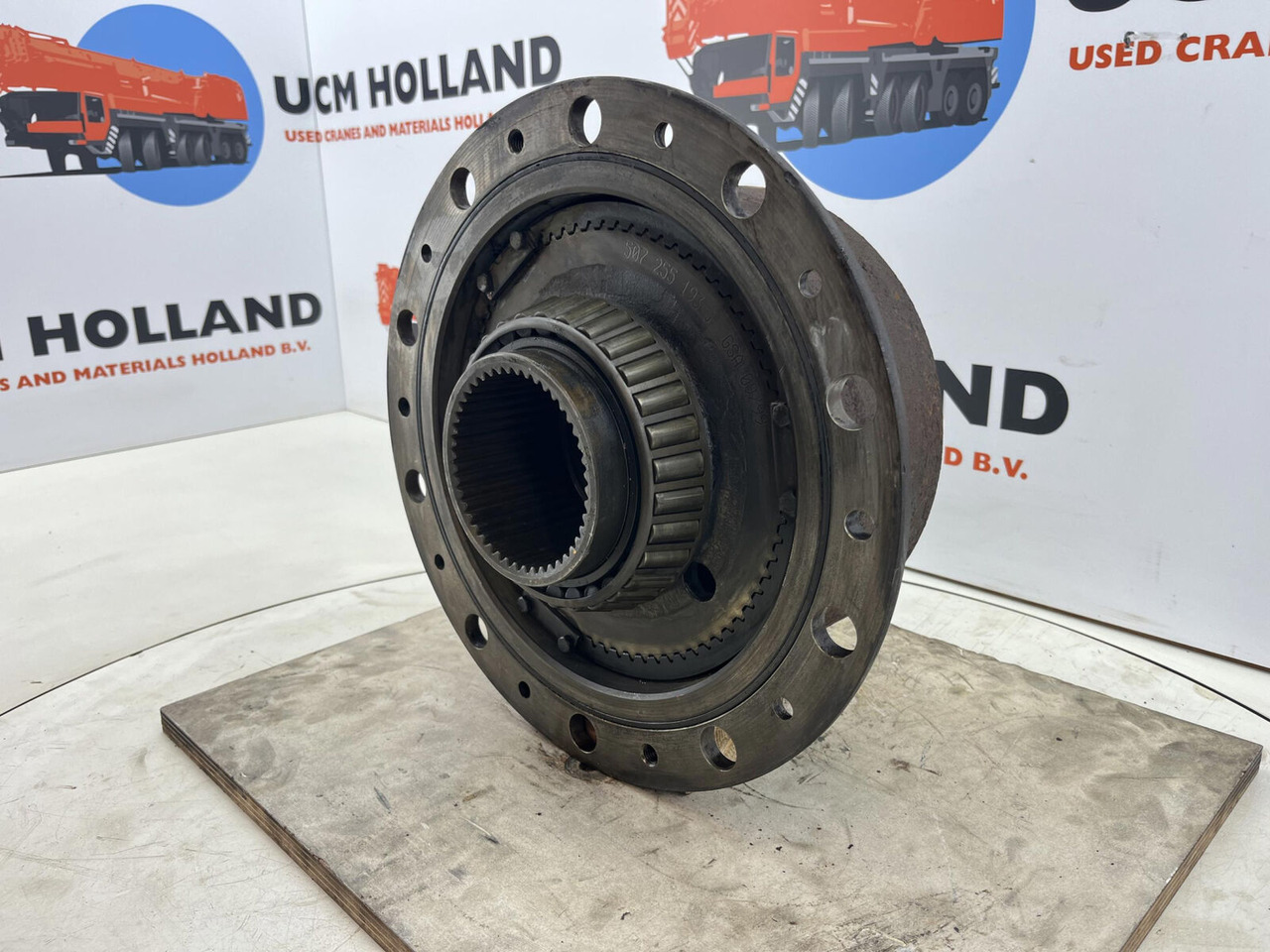 Terex AC 155 planetary gear 22-25-74-40-3pl-H135-46 - Veomootor - Autokraana: pilt 3 Terex AC 155 planetary gear 22-25-74-40-3pl-H135-46 - Veomootor - Autokraana: pilt 3