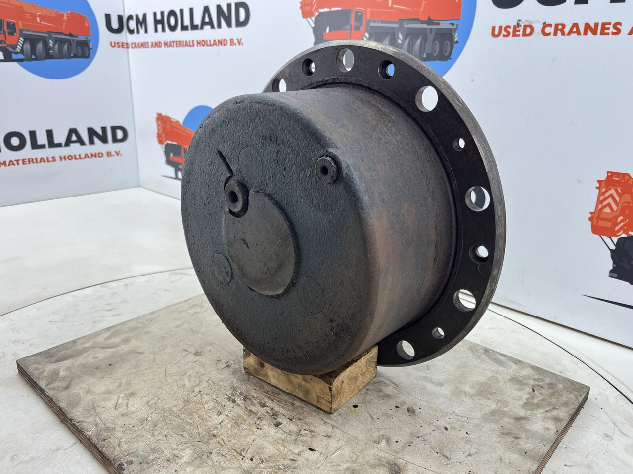 Terex AC 155 planetary gear 22-25-74-40-3pl-H135-46 - Veomootor - Autokraana: pilt 2 Terex AC 155 planetary gear 22-25-74-40-3pl-H135-46 - Veomootor - Autokraana: pilt 2