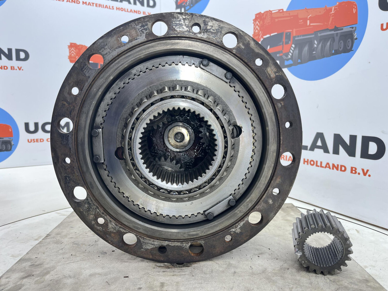 Terex AC 155 planetary gear 22-25-74-40-3pl-H135-46 - Veomootor - Autokraana: pilt 5 Terex AC 155 planetary gear 22-25-74-40-3pl-H135-46 - Veomootor - Autokraana: pilt 5