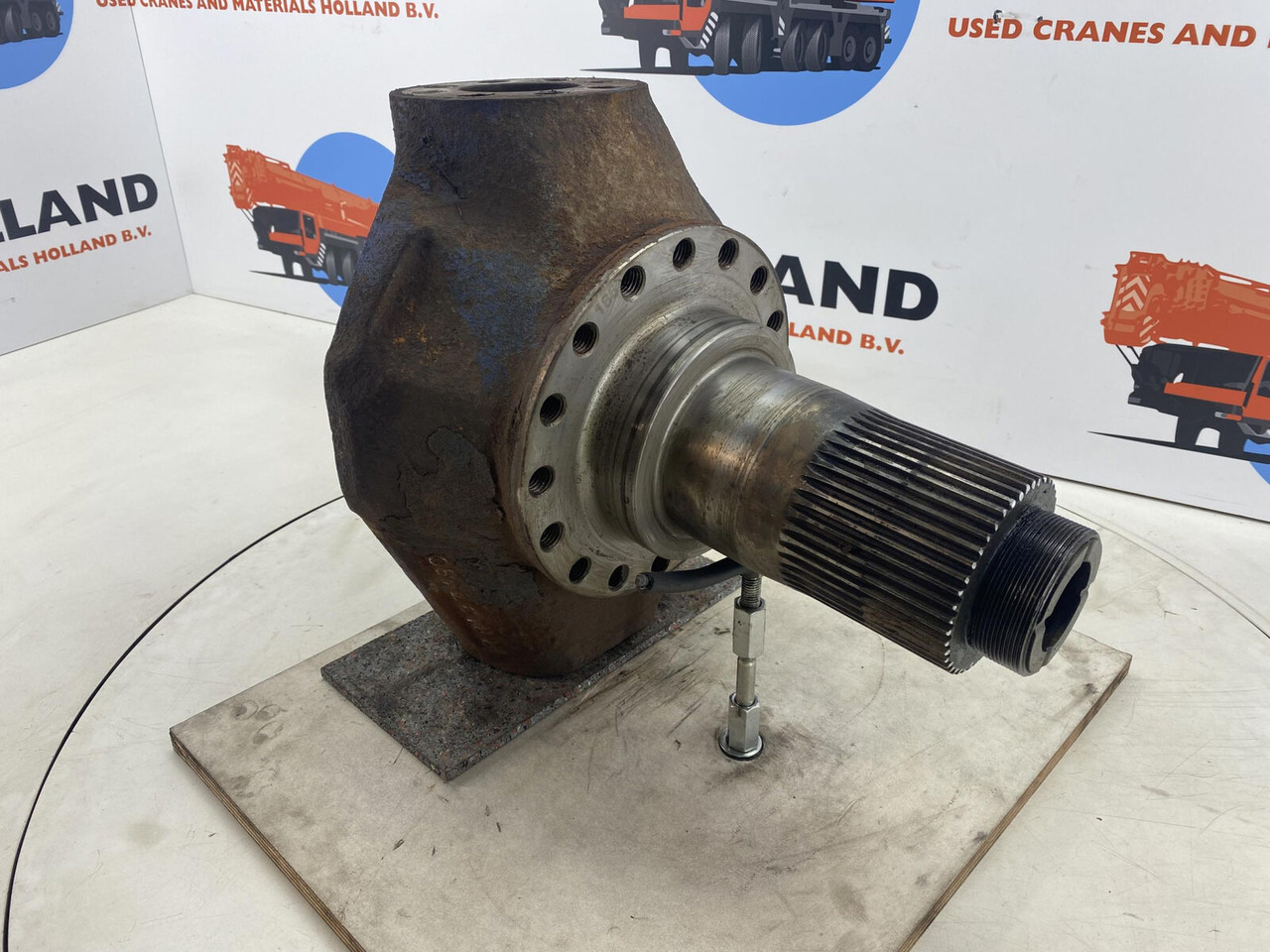 Terex AC 205 Steering knuckle 16 holes - Käändtelg - Autokraana: pilt 3 Terex AC 205 Steering knuckle 16 holes - Käändtelg - Autokraana: pilt 3