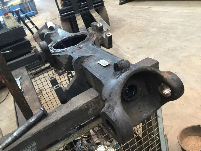 Terex AC 205 axle housing axle 4 - Telg ja varuosad - Kraana: pilt 2 Terex AC 205 axle housing axle 4 - Telg ja varuosad - Kraana: pilt 2