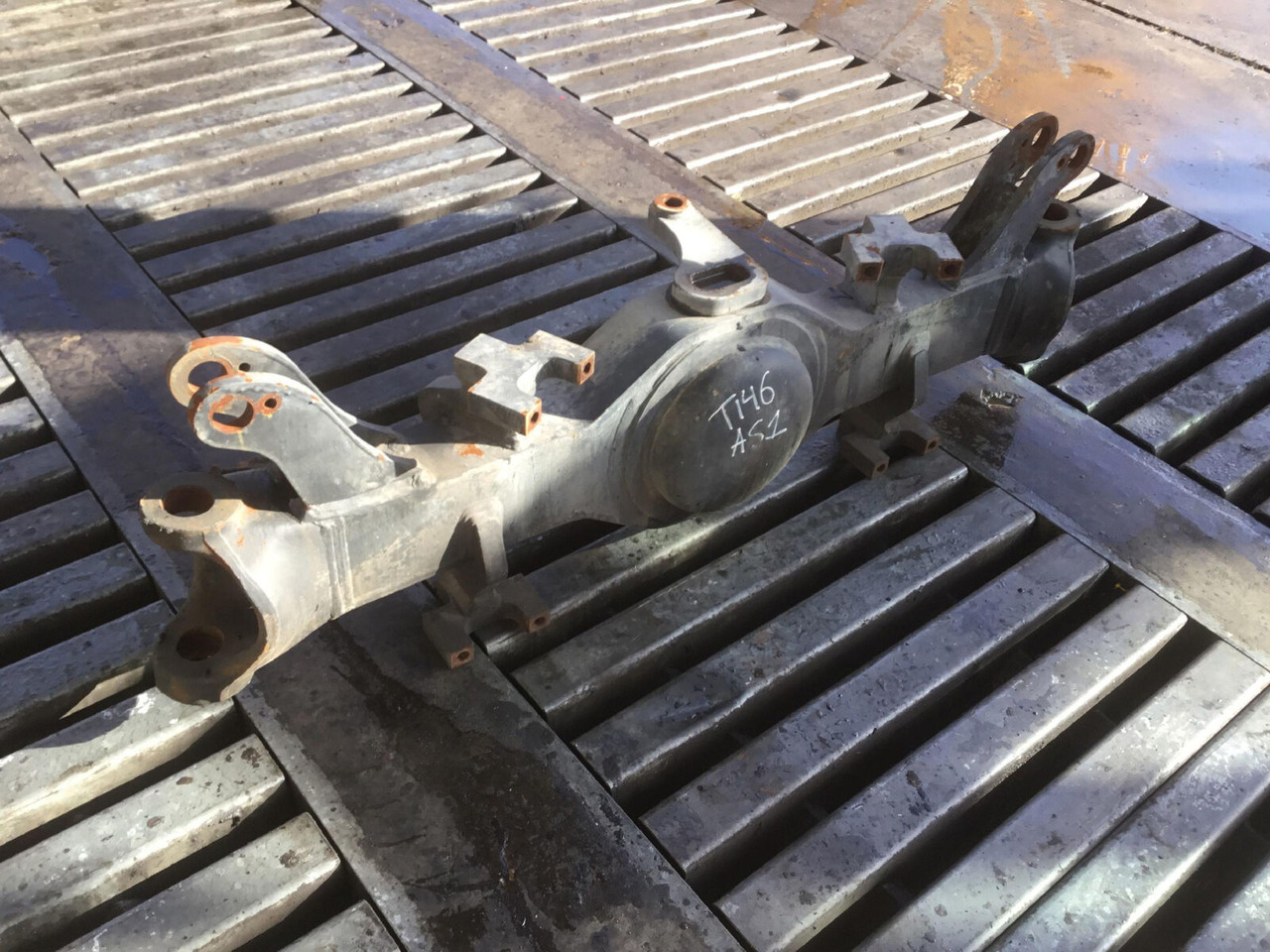 Terex AC 35 axle housing axle 1 - Telg ja varuosad - Autokraana: pilt 2 Terex AC 35 axle housing axle 1 - Telg ja varuosad - Autokraana: pilt 2