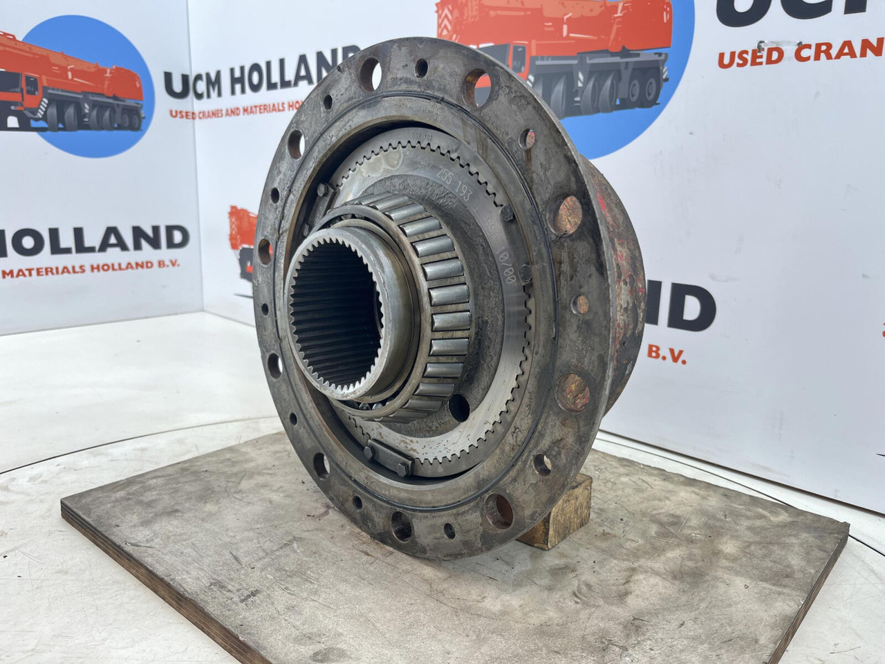 Terex AC 35 planetary gear 22-25-74-40-4pl-H137-46 - Veomootor - Autokraana: pilt 3 Terex AC 35 planetary gear 22-25-74-40-4pl-H137-46 - Veomootor - Autokraana: pilt 3