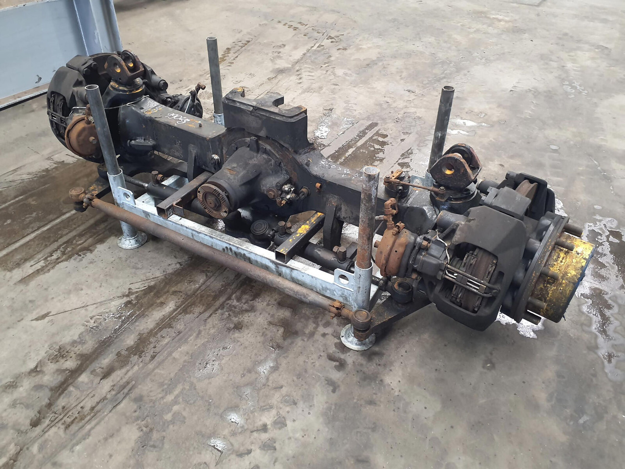 Terex AC 50-1 axle 1 - Telg ja varuosad - Autokraana: pilt 2 Terex AC 50-1 axle 1 - Telg ja varuosad - Autokraana: pilt 2