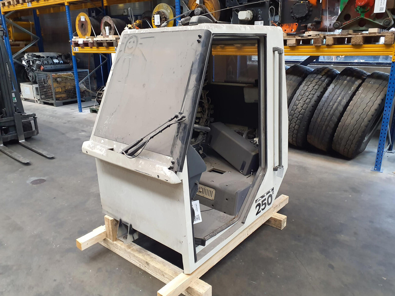 Terex PPM ATT 250 lower cabin - Kabiin - Autokraana: pilt 2 Terex PPM ATT 250 lower cabin - Kabiin - Autokraana: pilt 2