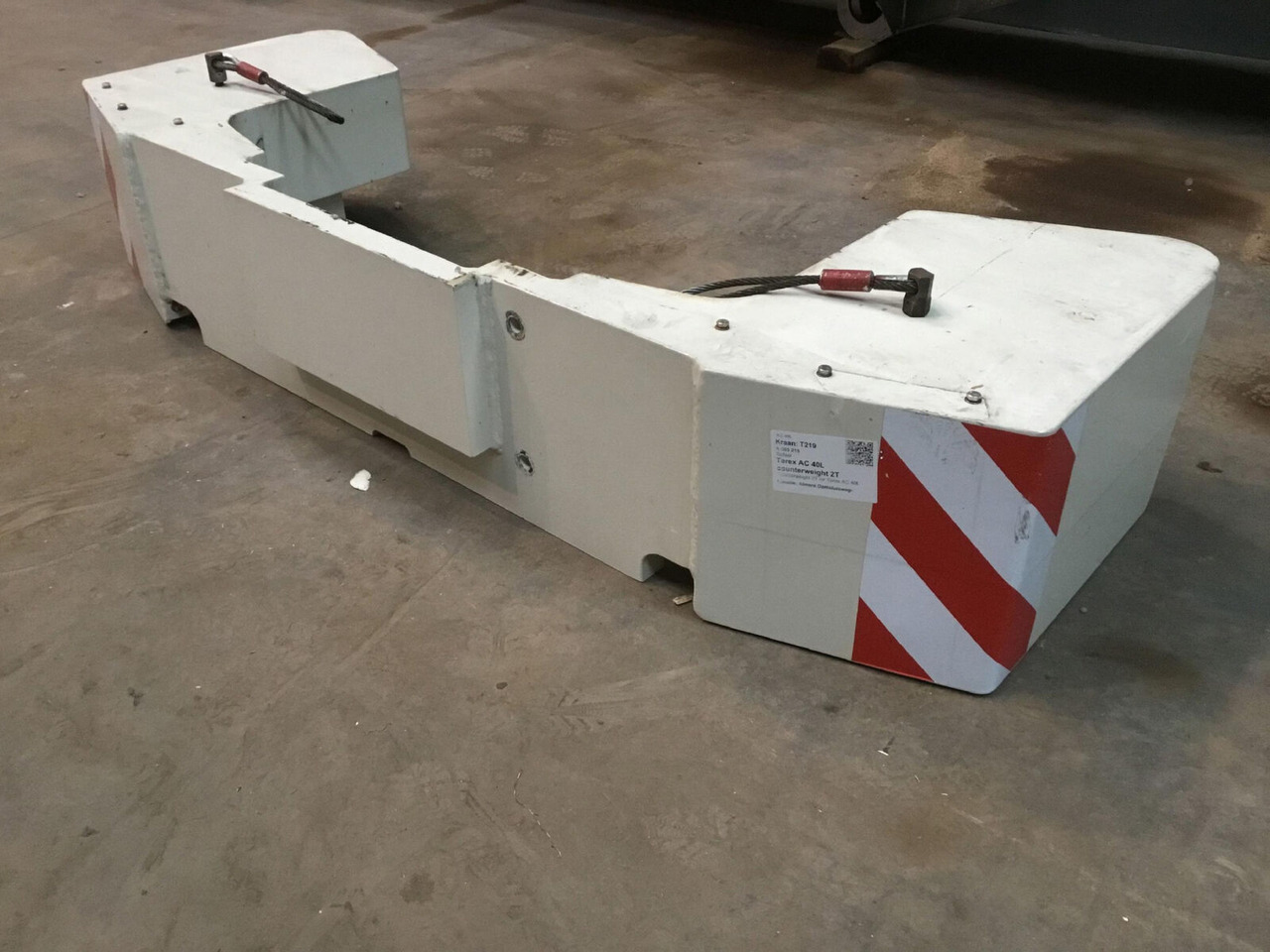 Terex Terex AC 40L counterweight 2T - Vastukaal - Autokraana: pilt 1 Terex Terex AC 40L counterweight 2T - Vastukaal - Autokraana: pilt 1