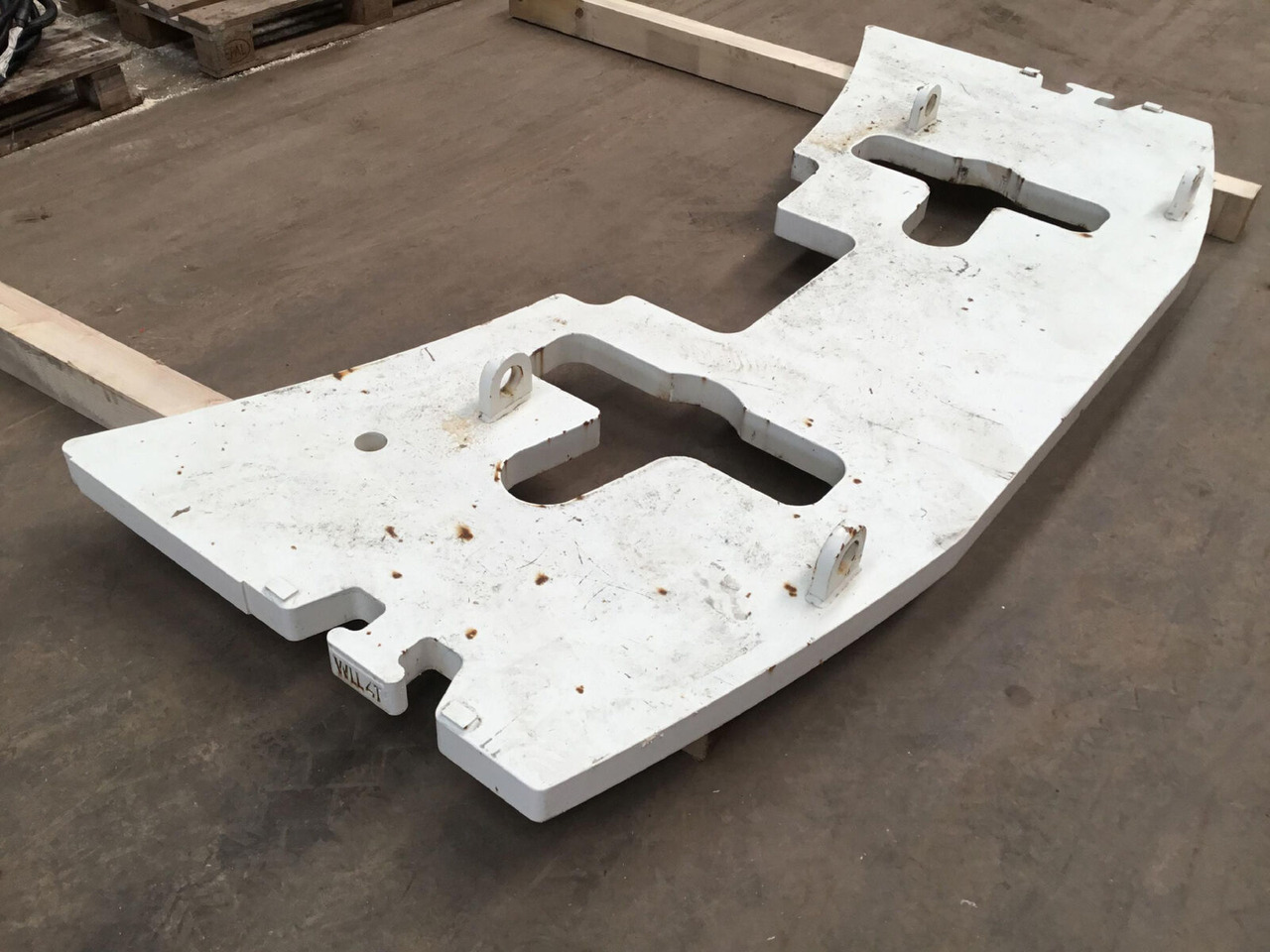 Terex Terex Challenger 3180 Counterweight 0,9 ton - Vastukaal - Autokraana: pilt 1 Terex Terex Challenger 3180 Counterweight 0,9 ton - Vastukaal - Autokraana: pilt 1