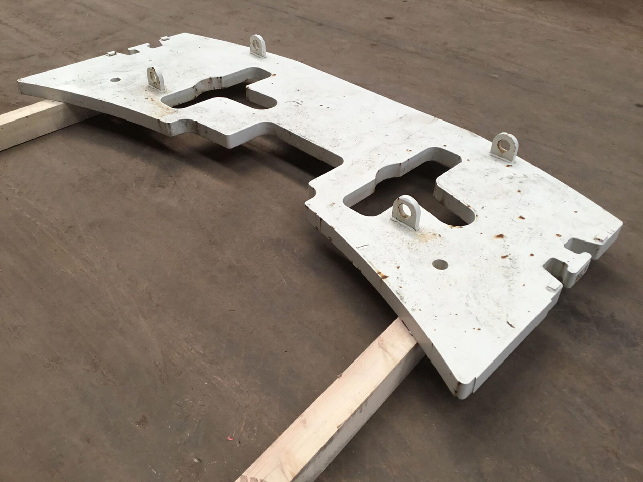 Terex Terex Challenger 3180 Counterweight 0,9 ton - Vastukaal - Autokraana: pilt 4 Terex Terex Challenger 3180 Counterweight 0,9 ton - Vastukaal - Autokraana: pilt 4
