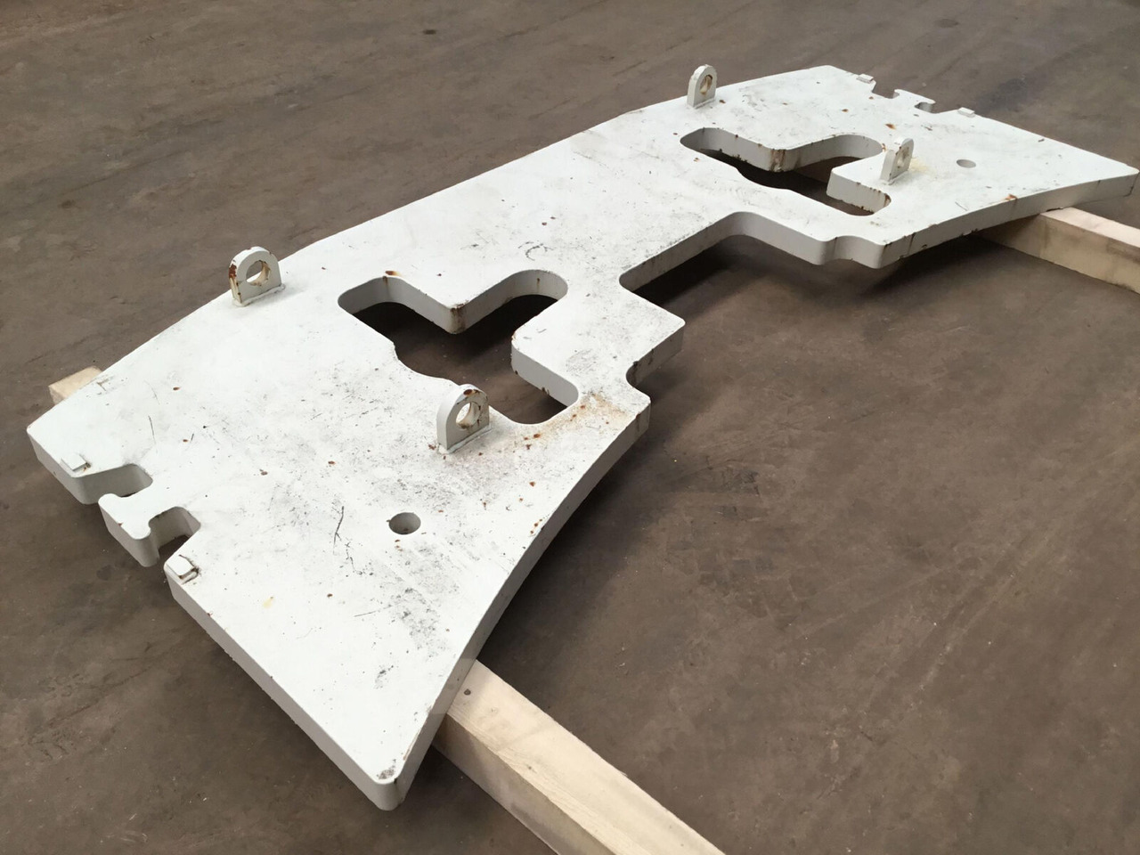 Terex Terex Challenger 3180 Counterweight 0,9 ton - Vastukaal - Autokraana: pilt 3 Terex Terex Challenger 3180 Counterweight 0,9 ton - Vastukaal - Autokraana: pilt 3