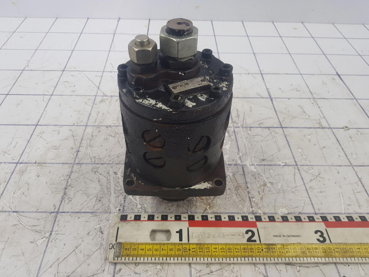ZF AMK 85-53 emergency steering pump - Hüdrauliline pump - Autokraana: pilt 1 ZF AMK 85-53 emergency steering pump - Hüdrauliline pump - Autokraana: pilt 1