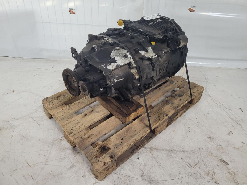 ZF GMK 3055 Gearbox ZF Astronic 12 AS 2302 - Käigukast - Kraana: pilt 3 ZF GMK 3055 Gearbox ZF Astronic 12 AS 2302 - Käigukast - Kraana: pilt 3