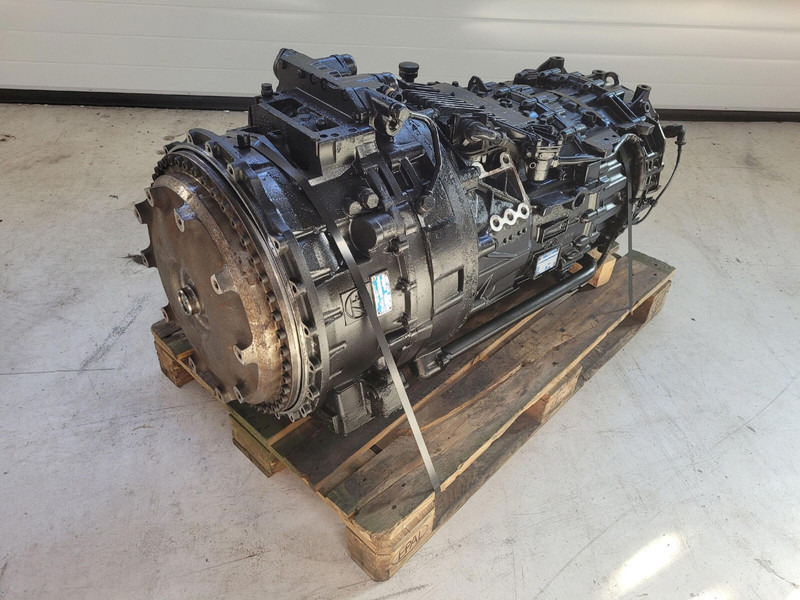 ZF LTM 1250-6.1 gearbox TC tronic 12 AS 3002 TC - Käigukast - Kraana: pilt 1 ZF LTM 1250-6.1 gearbox TC tronic 12 AS 3002 TC - Käigukast - Kraana: pilt 1