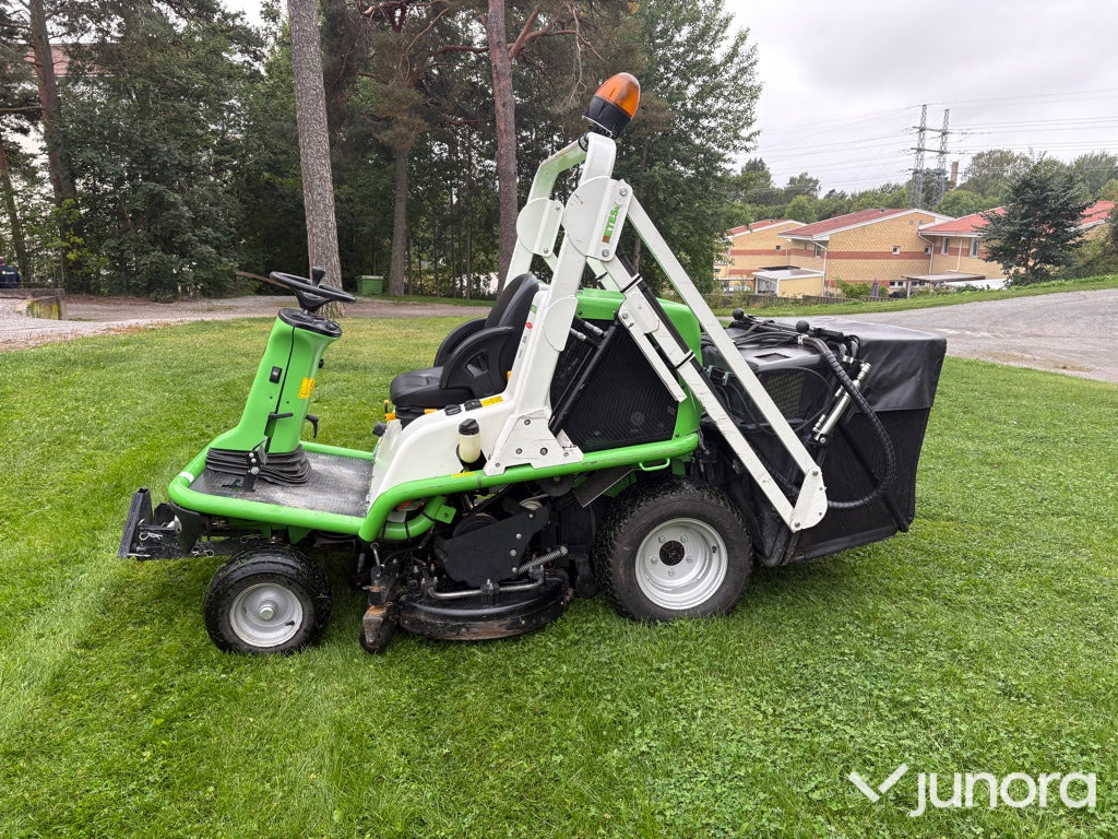 Åkgräsklippare Etesia Hydro 124 D - Muruniiduk: pilt 3 Åkgräsklippare Etesia Hydro 124 D - Muruniiduk: pilt 3