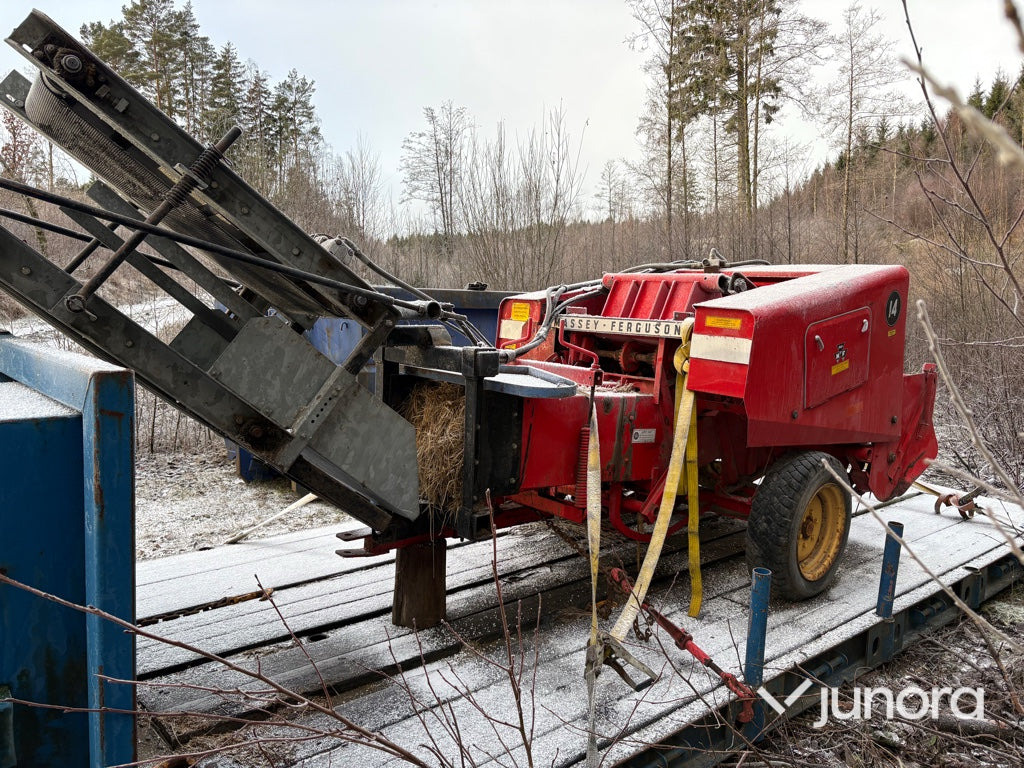 Balpress - MF14 - Heinapress, kandiline: pilt 1 Balpress - MF14 - Heinapress, kandiline: pilt 1