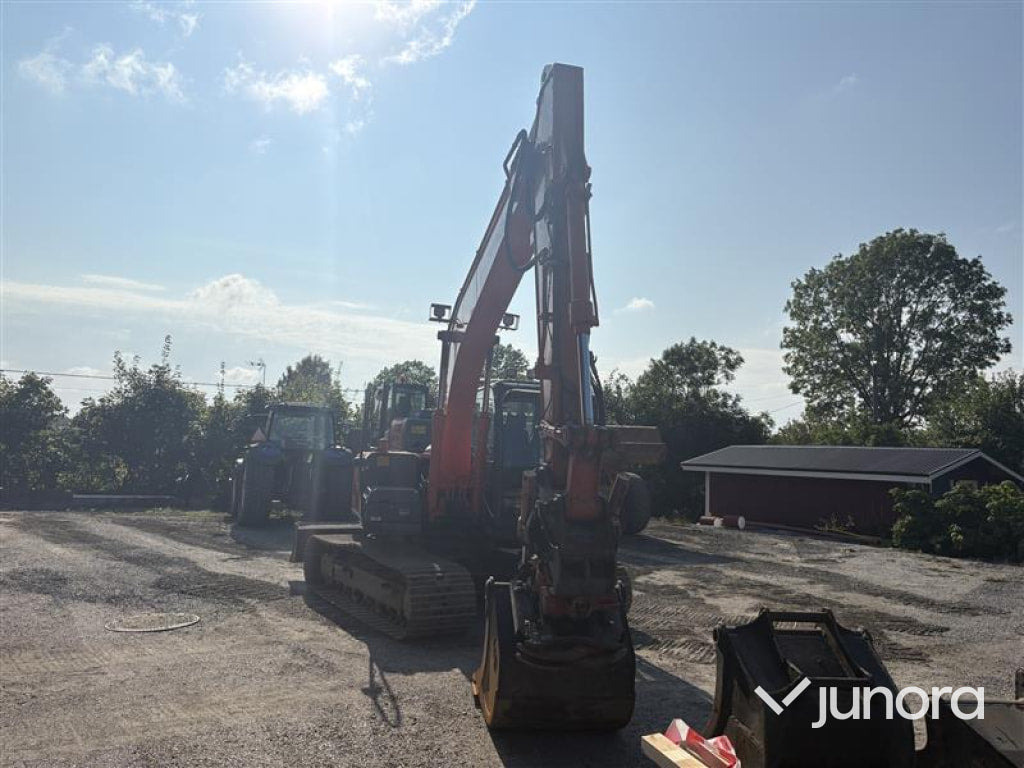 Grävmaskin Hitachi ZX130-3 - Lintekskavaator: pilt 2 Grävmaskin Hitachi ZX130-3 - Lintekskavaator: pilt 2