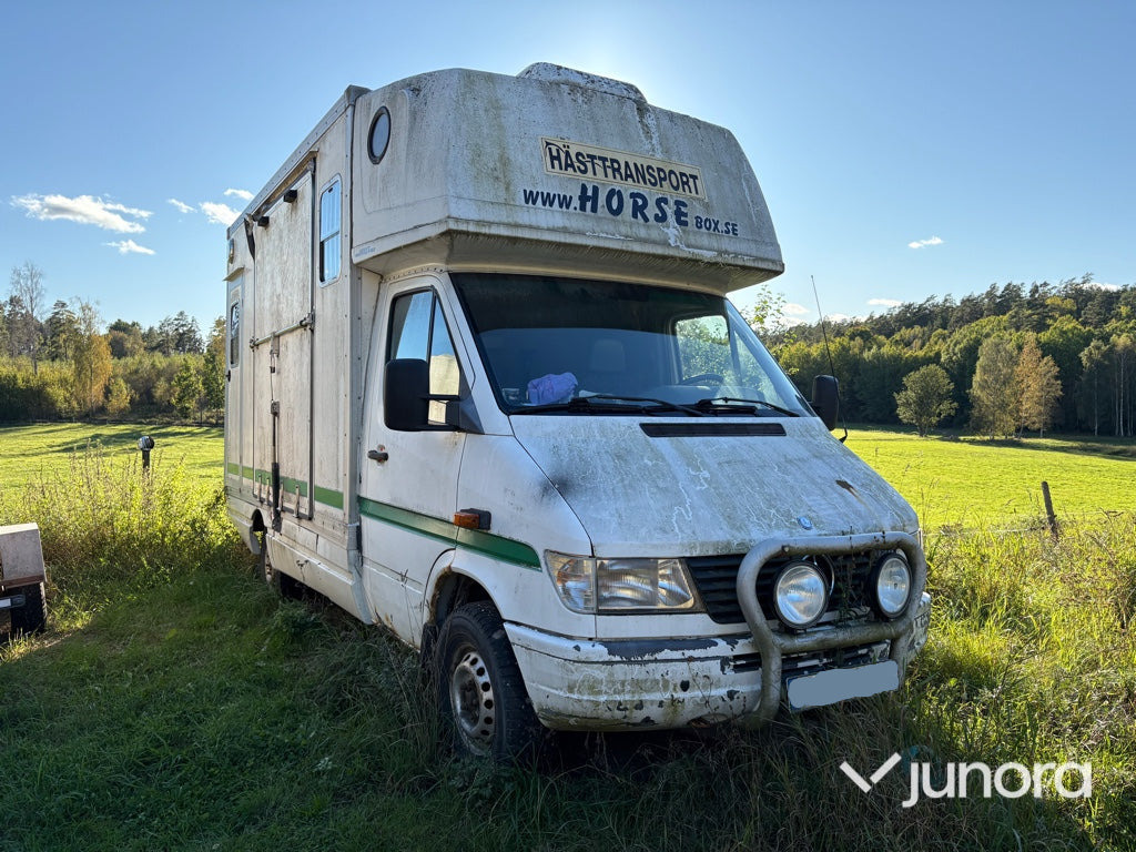 Hästlastbil Mercedes-Benz 312 D Automat - Hobuseauto: pilt 5 Hästlastbil Mercedes-Benz 312 D Automat - Hobuseauto: pilt 5