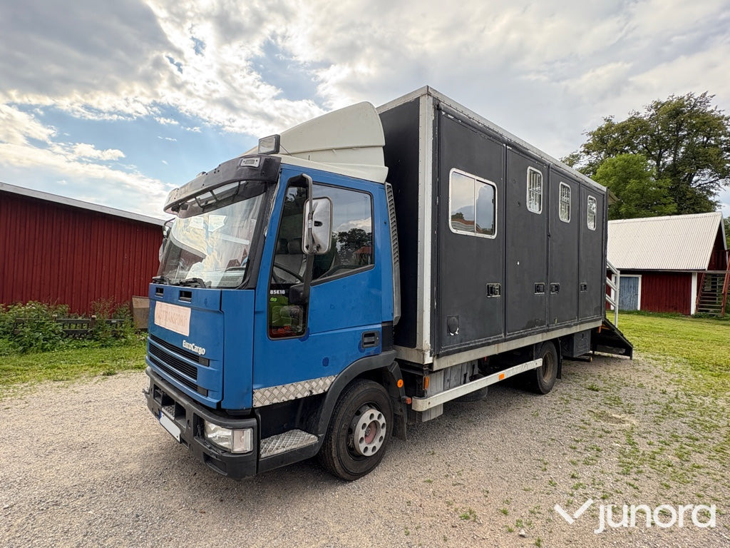 Hästtransport Iveco EuroCargo 85E18 - Hobuseauto: pilt 1 Hästtransport Iveco EuroCargo 85E18 - Hobuseauto: pilt 1