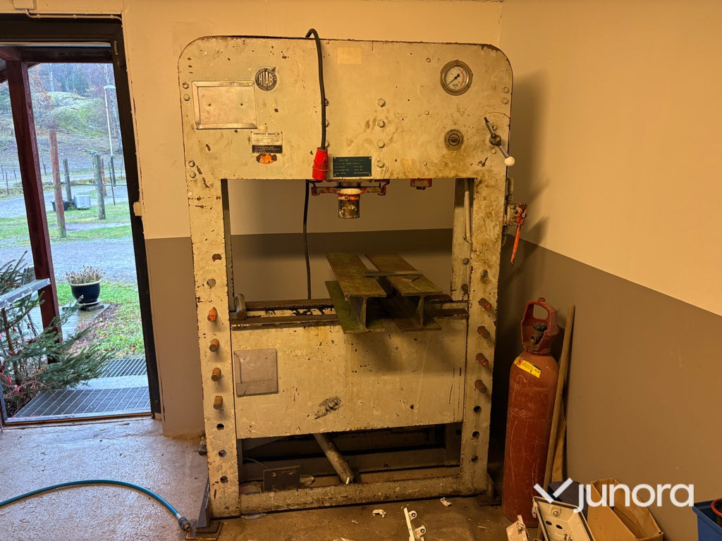 Hydraulpress - Hiab H100E, 100 ton - Painutuspink: pilt 3 Hydraulpress - Hiab H100E, 100 ton - Painutuspink: pilt 3