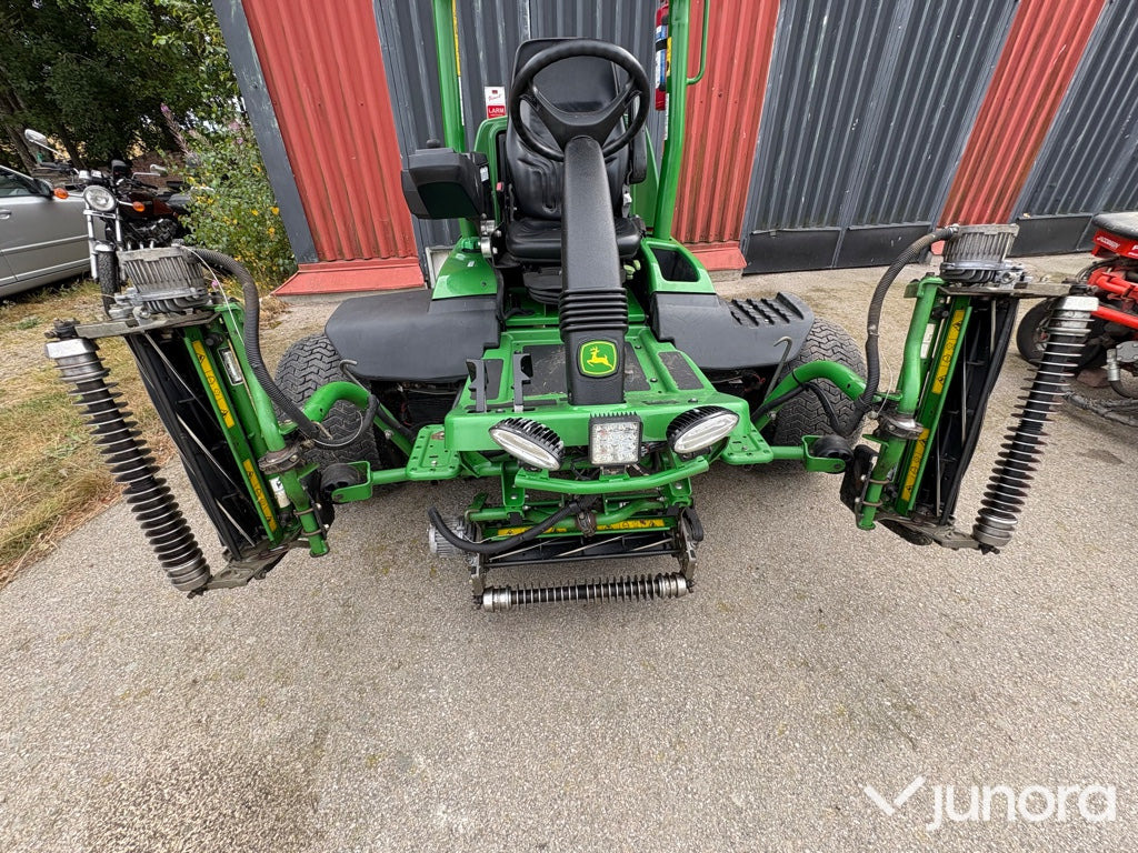 John Deere fairway-klippare 7500A E-Cut Hybrid - Muruniiduk: pilt 1 John Deere fairway-klippare 7500A E-Cut Hybrid - Muruniiduk: pilt 1