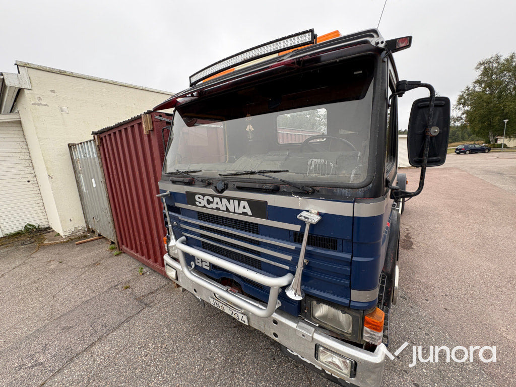 Lastbil Scania P82 M 4X2 50 - Konkstõstukiga veoauto: pilt 5 Lastbil Scania P82 M 4X2 50 - Konkstõstukiga veoauto: pilt 5