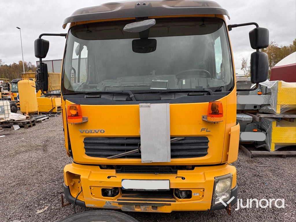 Lastbil Volvo FL 4*2 - Kabiinišassiiga veoauto: pilt 2 Lastbil Volvo FL 4*2 - Kabiinišassiiga veoauto: pilt 2