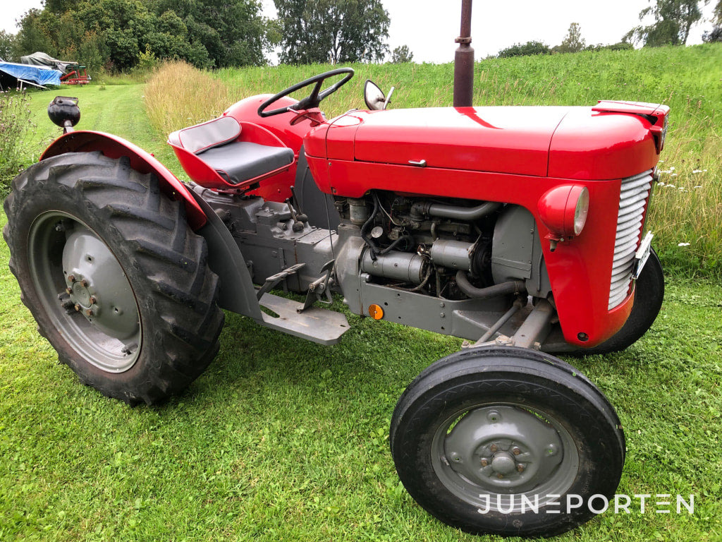 Massey Ferguson 25 - Traktor: pilt 2 Massey Ferguson 25 - Traktor: pilt 2
