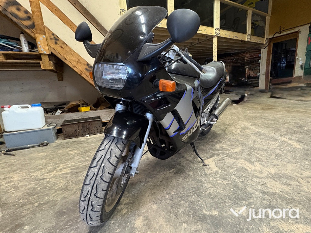 Motorcykel - Suzuki, GSX 750 F - Mootorratas: pilt 1 Motorcykel - Suzuki, GSX 750 F - Mootorratas: pilt 1