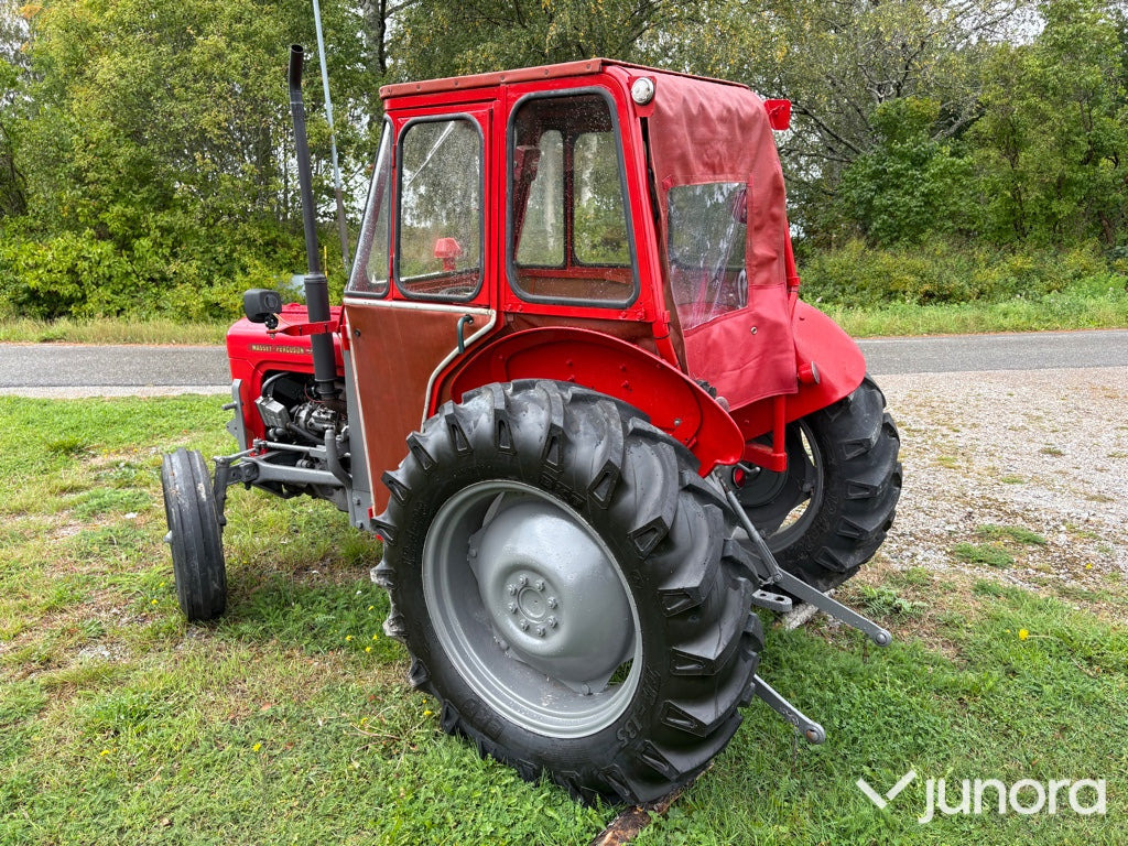 Nyrenoverad Massey Ferguson 35-X - Traktor: pilt 5 Nyrenoverad Massey Ferguson 35-X - Traktor: pilt 5