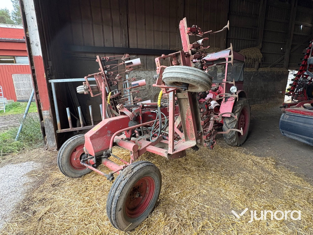 Radhacka - Volvo BM, Victor 230 - Sügavkobesti: pilt 1 Radhacka - Volvo BM, Victor 230 - Sügavkobesti: pilt 1