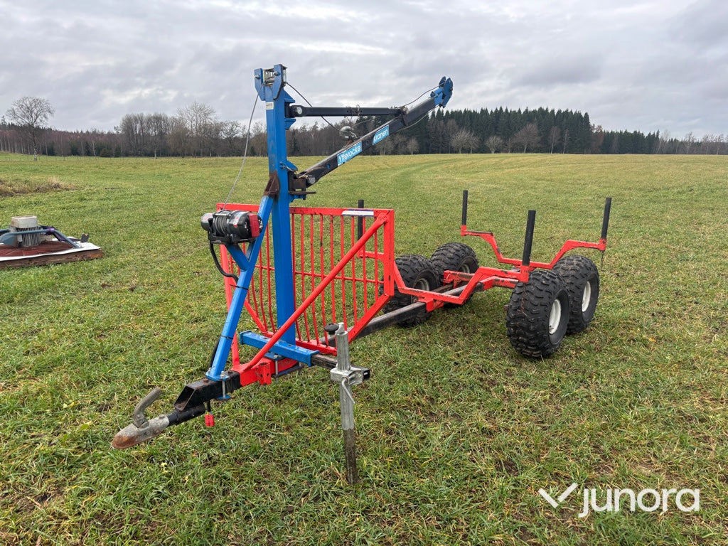 Skogsvagn ATV - Ytterocke, Med kran - Metsahaagis: pilt 1 Skogsvagn ATV - Ytterocke, Med kran - Metsahaagis: pilt 1