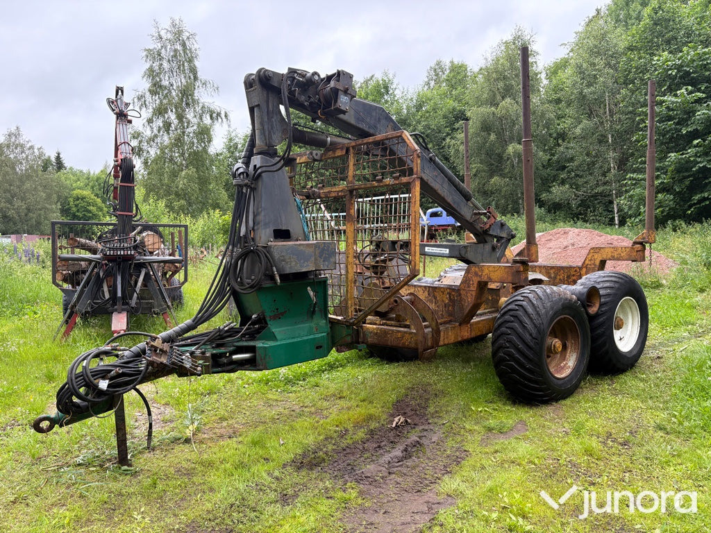 Skogsvagn med kran - Metsahaagis: pilt 1 Skogsvagn med kran - Metsahaagis: pilt 1