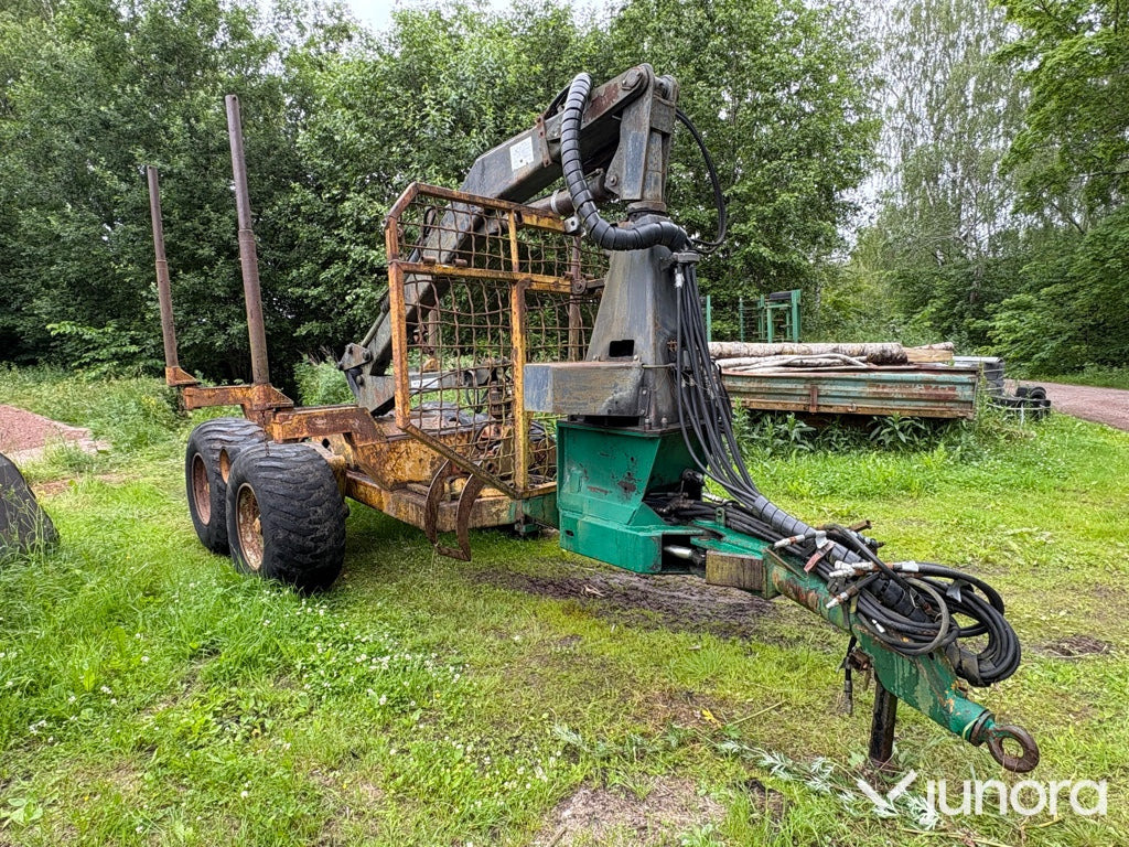 Skogsvagn med kran - Metsahaagis: pilt 3 Skogsvagn med kran - Metsahaagis: pilt 3