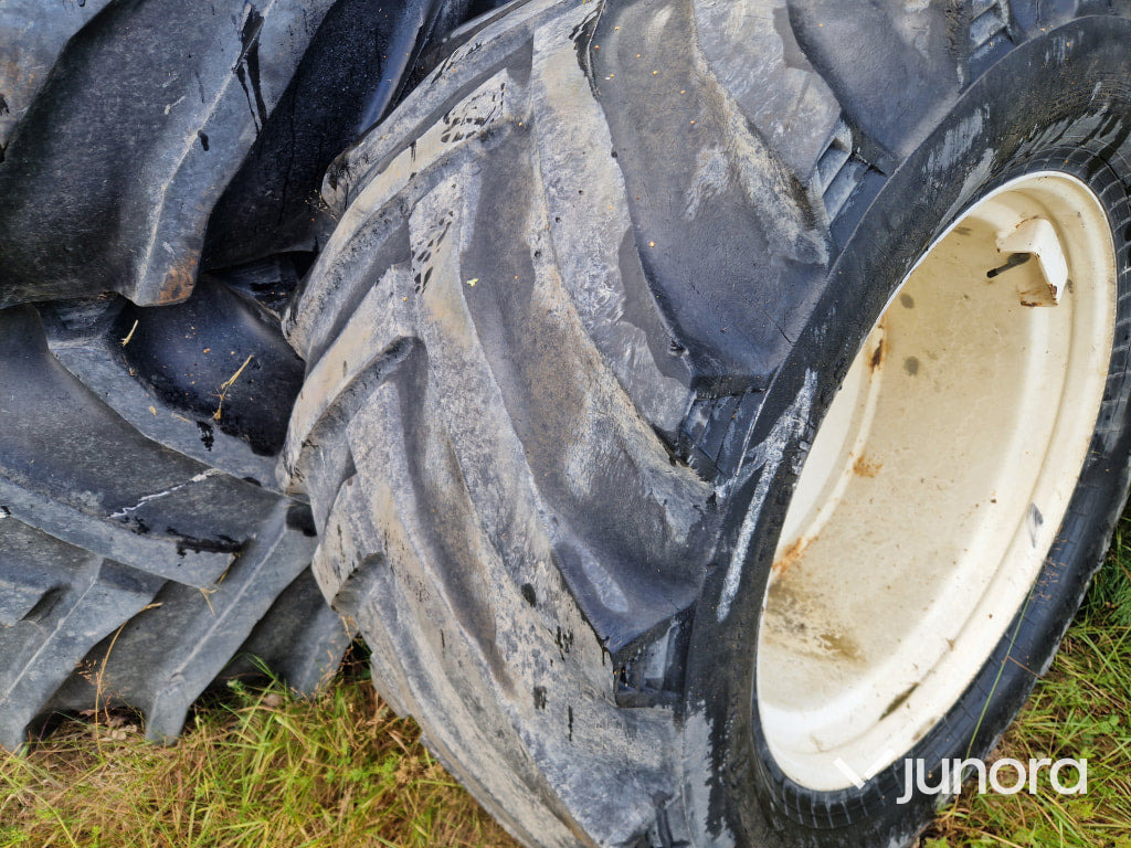 Traktor Däck Twin Trelleborg Till New Holland - Rehvid ja veljed - Traktor: pilt 5 Traktor Däck Twin Trelleborg Till New Holland - Rehvid ja veljed - Traktor: pilt 5