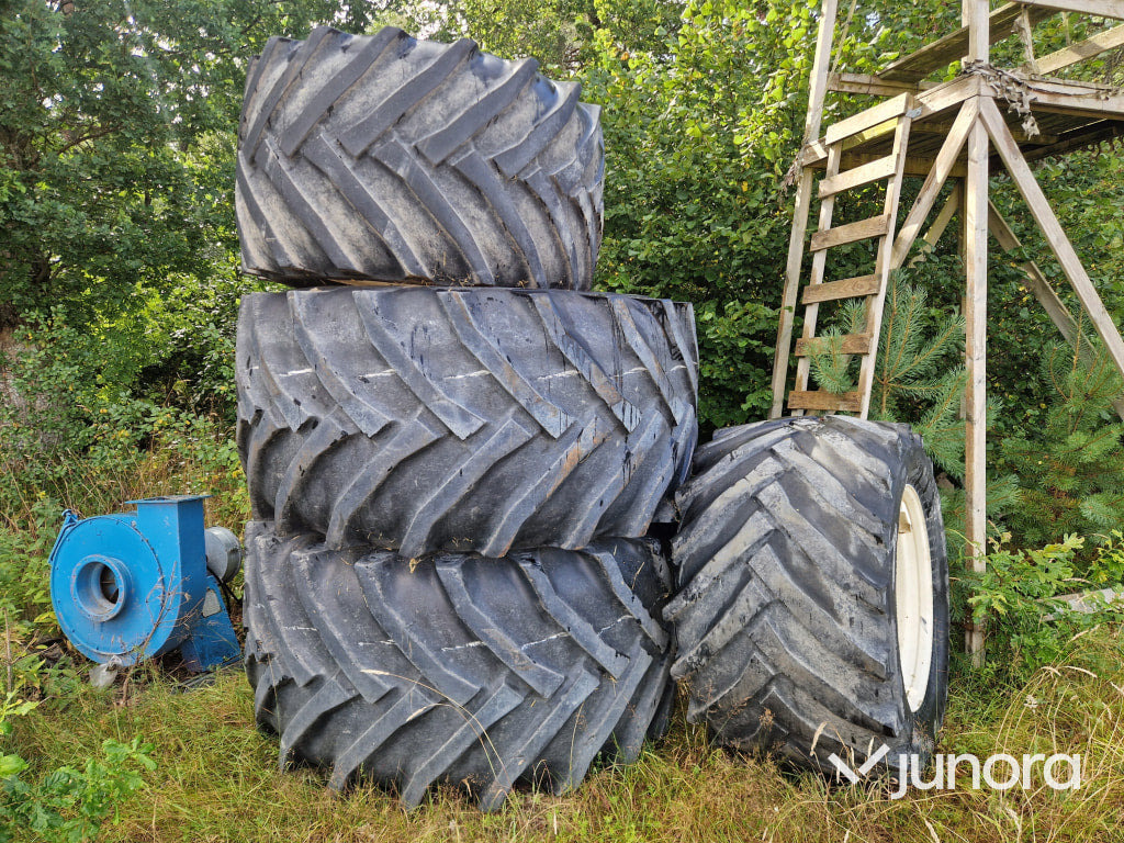 Traktor Däck Twin Trelleborg Till New Holland - Rehvid ja veljed - Traktor: pilt 1 Traktor Däck Twin Trelleborg Till New Holland - Rehvid ja veljed - Traktor: pilt 1