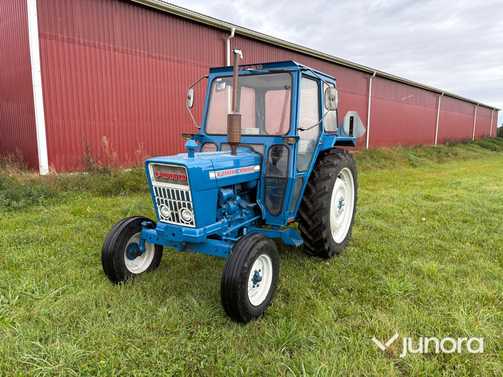 Traktor Ford 4000 - Traktor: pilt 1 Traktor Ford 4000 - Traktor: pilt 1