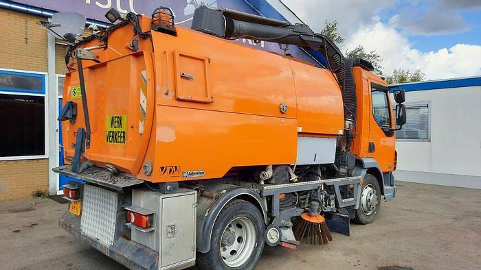 DAF FA LF45G12+ Johnston VF501 - Tänavapühkimismasin: pilt 2 DAF FA LF45G12+ Johnston VF501 - Tänavapühkimismasin: pilt 2