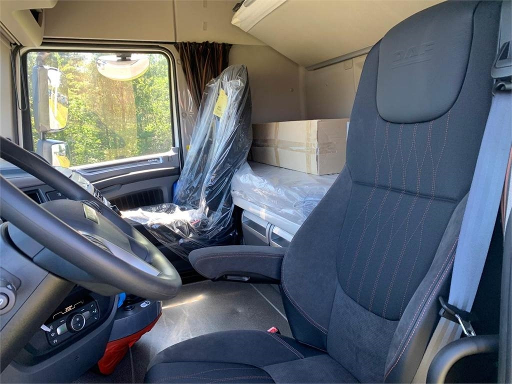 Nöörtõstukiga veoauto DAF XF 430 FAW 8x4*4 Tridem: pilt 10
