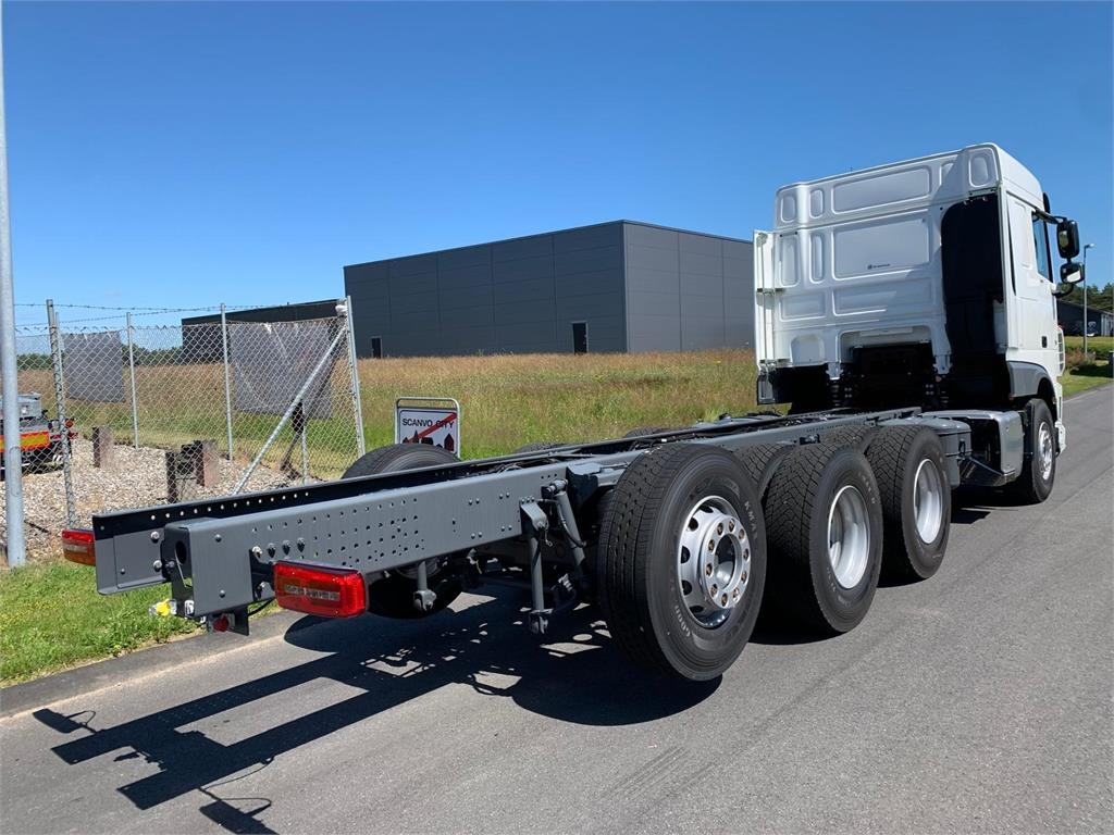 DAF XF 430 FAW 8x4*4 Tridem - Nöörtõstukiga veoauto: pilt 3 DAF XF 430 FAW 8x4*4 Tridem - Nöörtõstukiga veoauto: pilt 3