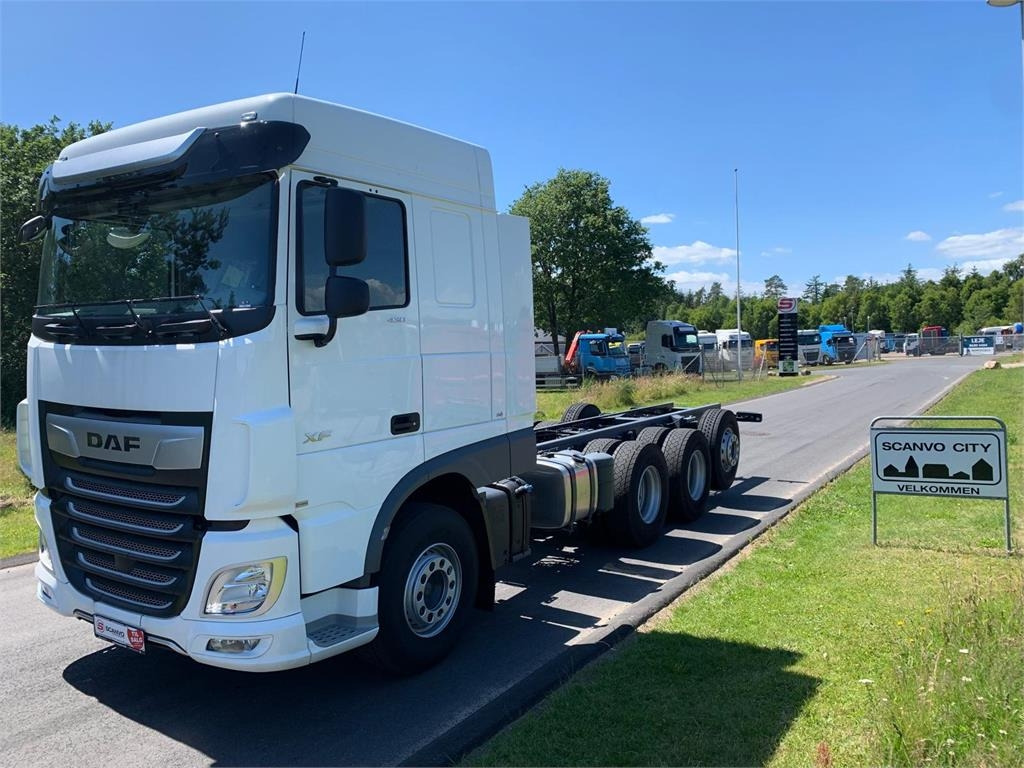 DAF XF 430 FAW 8x4*4 Tridem - Nöörtõstukiga veoauto: pilt 2 DAF XF 430 FAW 8x4*4 Tridem - Nöörtõstukiga veoauto: pilt 2