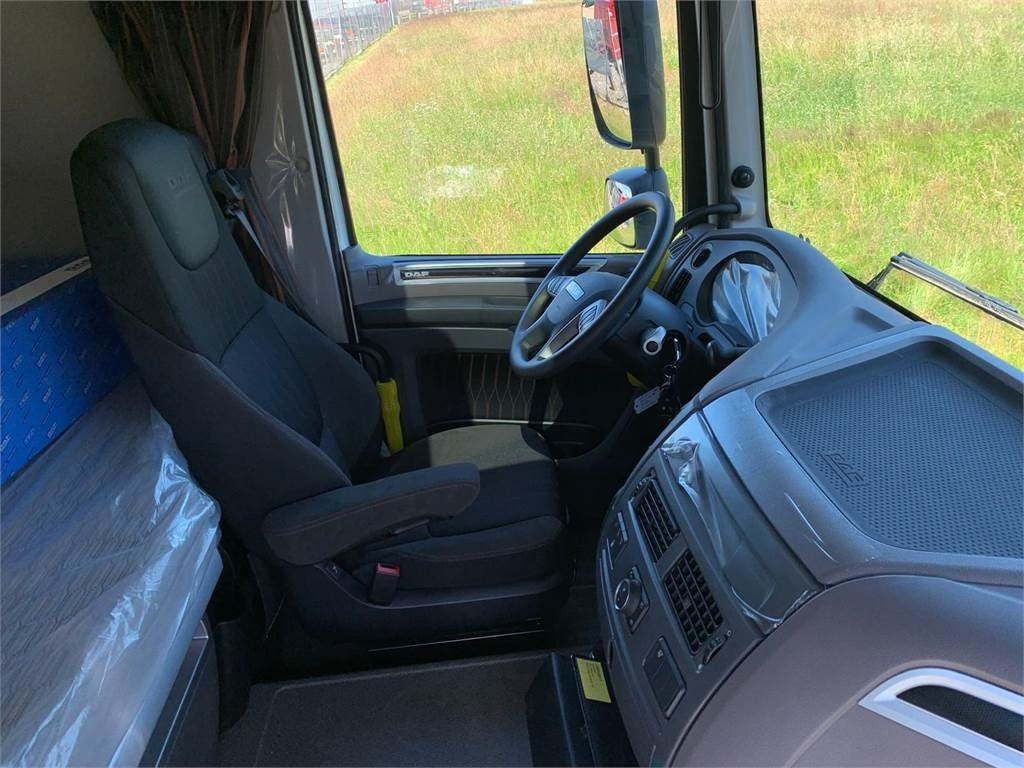 Nöörtõstukiga veoauto DAF XF 430 FAW 8x4*4 Tridem: pilt 16