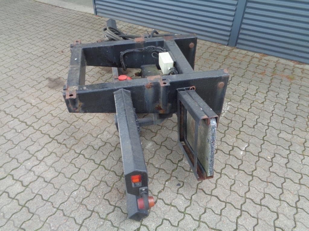 HMF 14,2 T-M Kran konsol med træktravers - Pealisehitus ja välispind - Veoauto: pilt 2 HMF 14,2 T-M Kran konsol med træktravers - Pealisehitus ja välispind - Veoauto: pilt 2