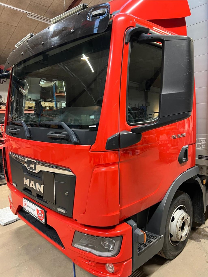 MAN TGL 12-220 BL - Tent veoauto: pilt 1 MAN TGL 12-220 BL - Tent veoauto: pilt 1