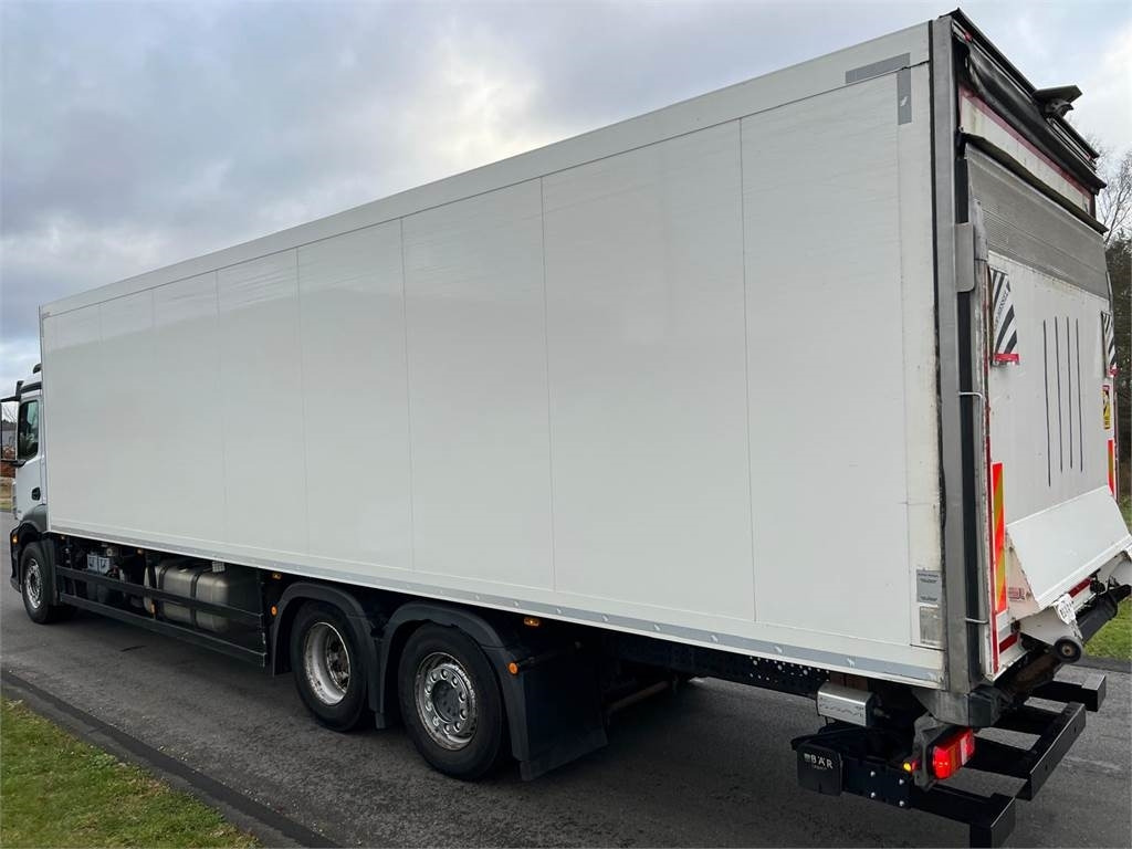 Mercedes-Benz Antos 2533 L - Kasti veoauto: pilt 2 Mercedes-Benz Antos 2533 L - Kasti veoauto: pilt 2