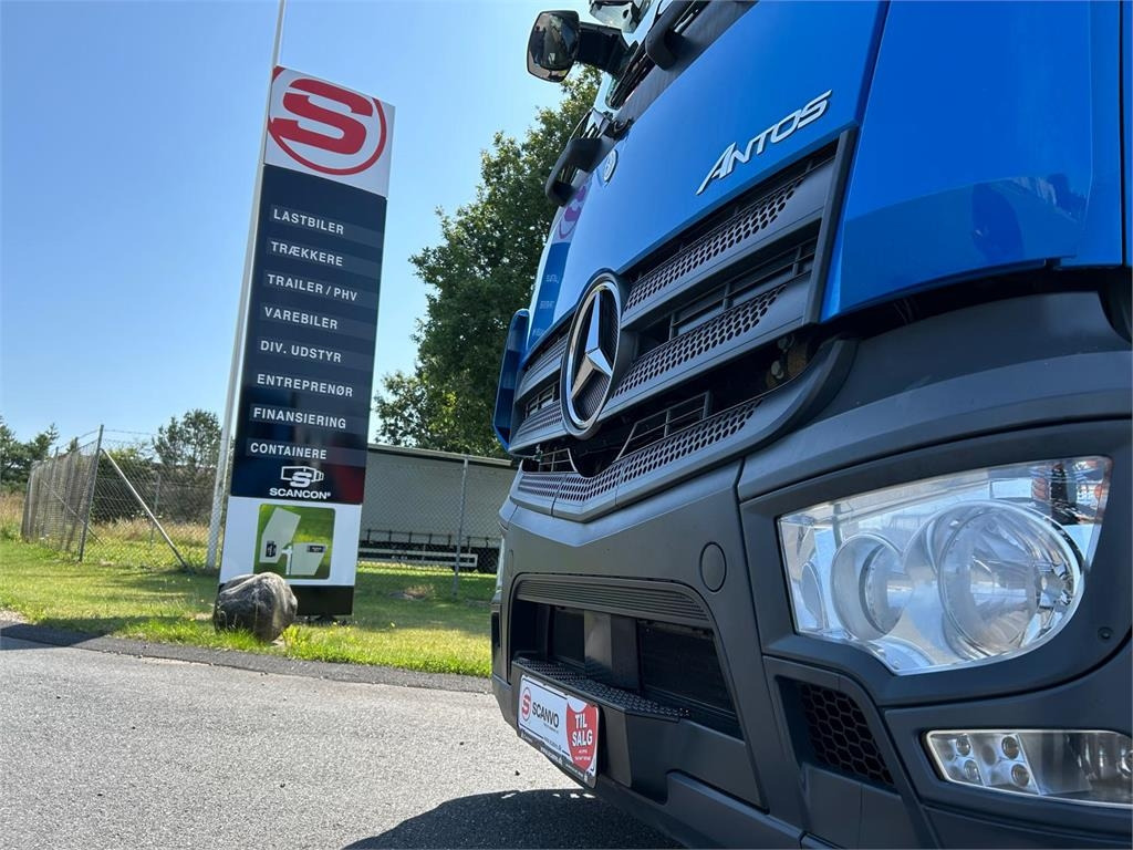 Mercedes-Benz Antos 2546 - Hiab 192 E kran - Nöörtõstukiga veoauto: pilt 4 Mercedes-Benz Antos 2546 - Hiab 192 E kran - Nöörtõstukiga veoauto: pilt 4