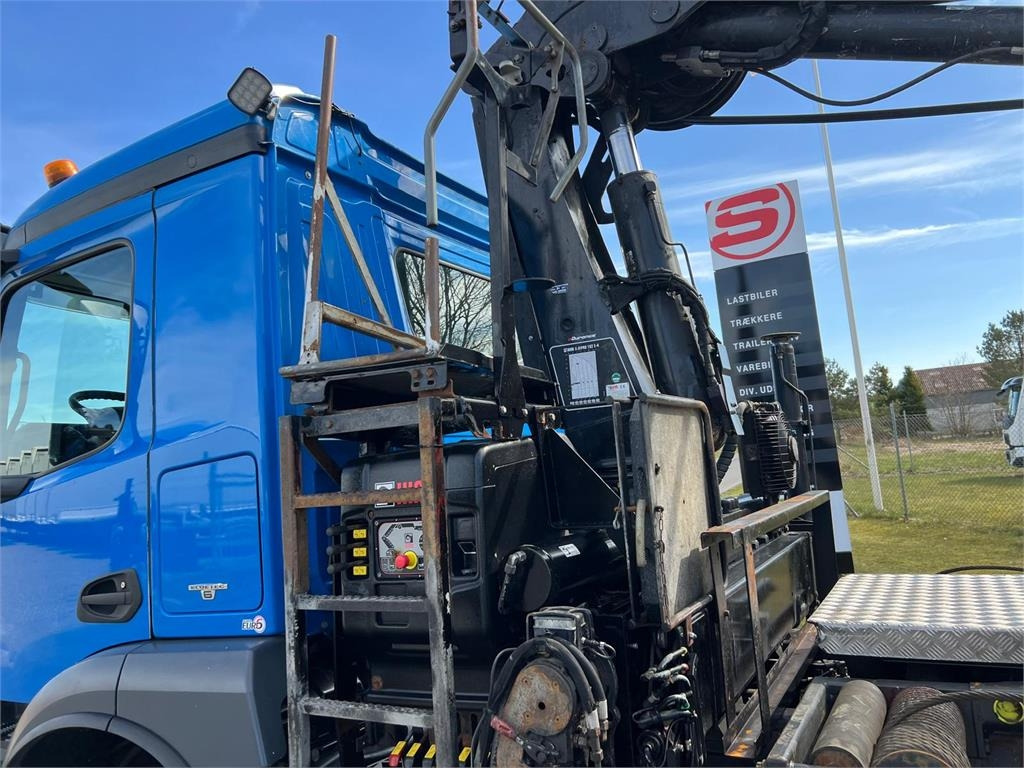 Mercedes-Benz Antos 2546 - Hiab 192 E kran - Nöörtõstukiga veoauto: pilt 4 Mercedes-Benz Antos 2546 - Hiab 192 E kran - Nöörtõstukiga veoauto: pilt 4