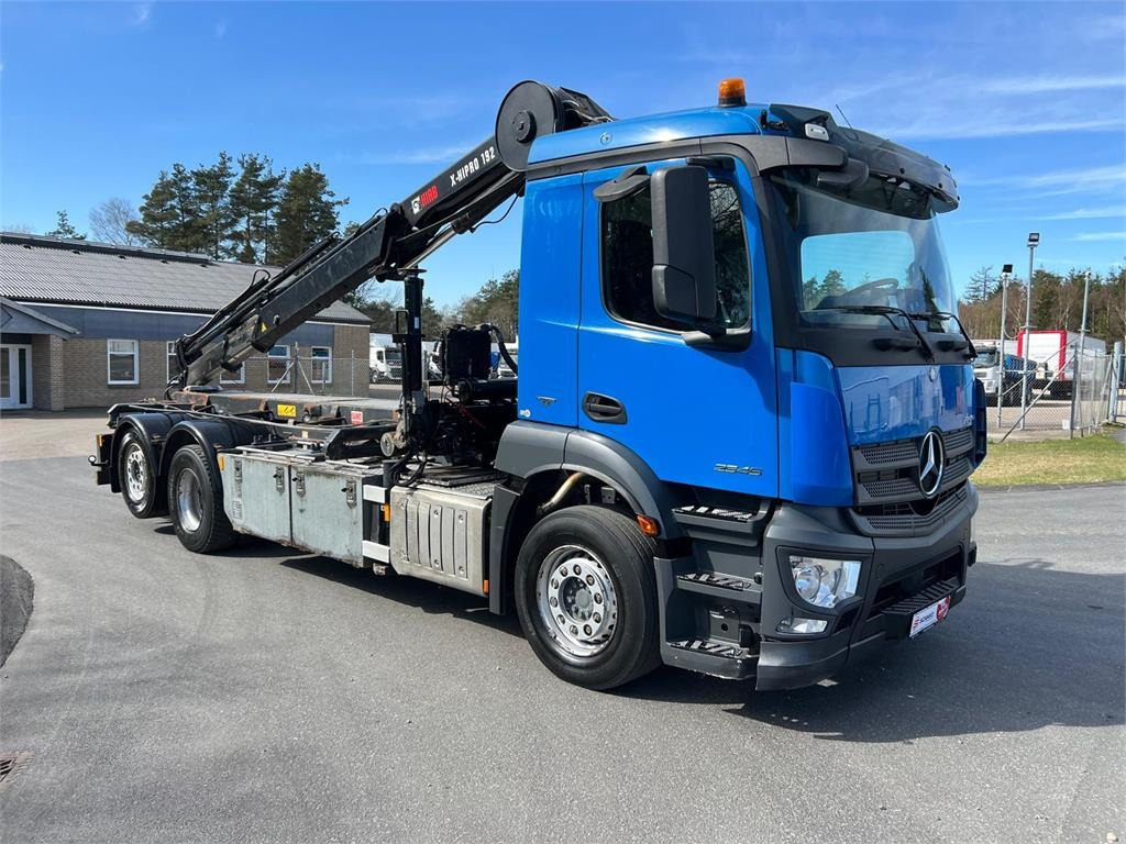 Mercedes-Benz Antos 2546 - Hiab 192 E kran - Nöörtõstukiga veoauto: pilt 3 Mercedes-Benz Antos 2546 - Hiab 192 E kran - Nöörtõstukiga veoauto: pilt 3